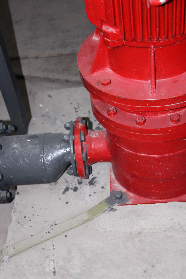 ˮ�÷��׽ӵذ��b